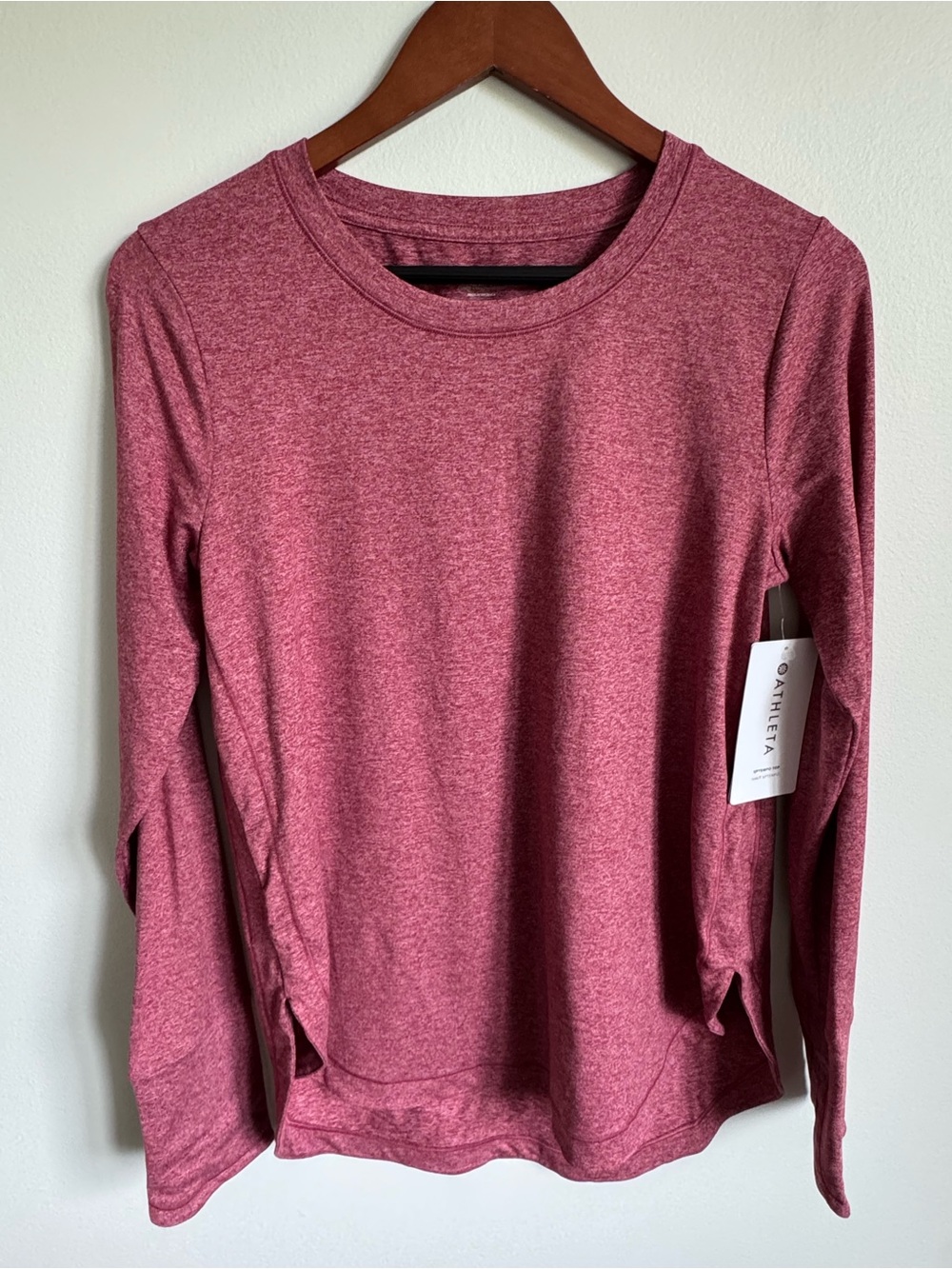 Athleta Uptempo Long Sleeve Crewneck Top in Heathered Berry